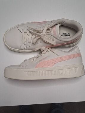 Puma Women's White Sneakers with Light Pink Formstrip